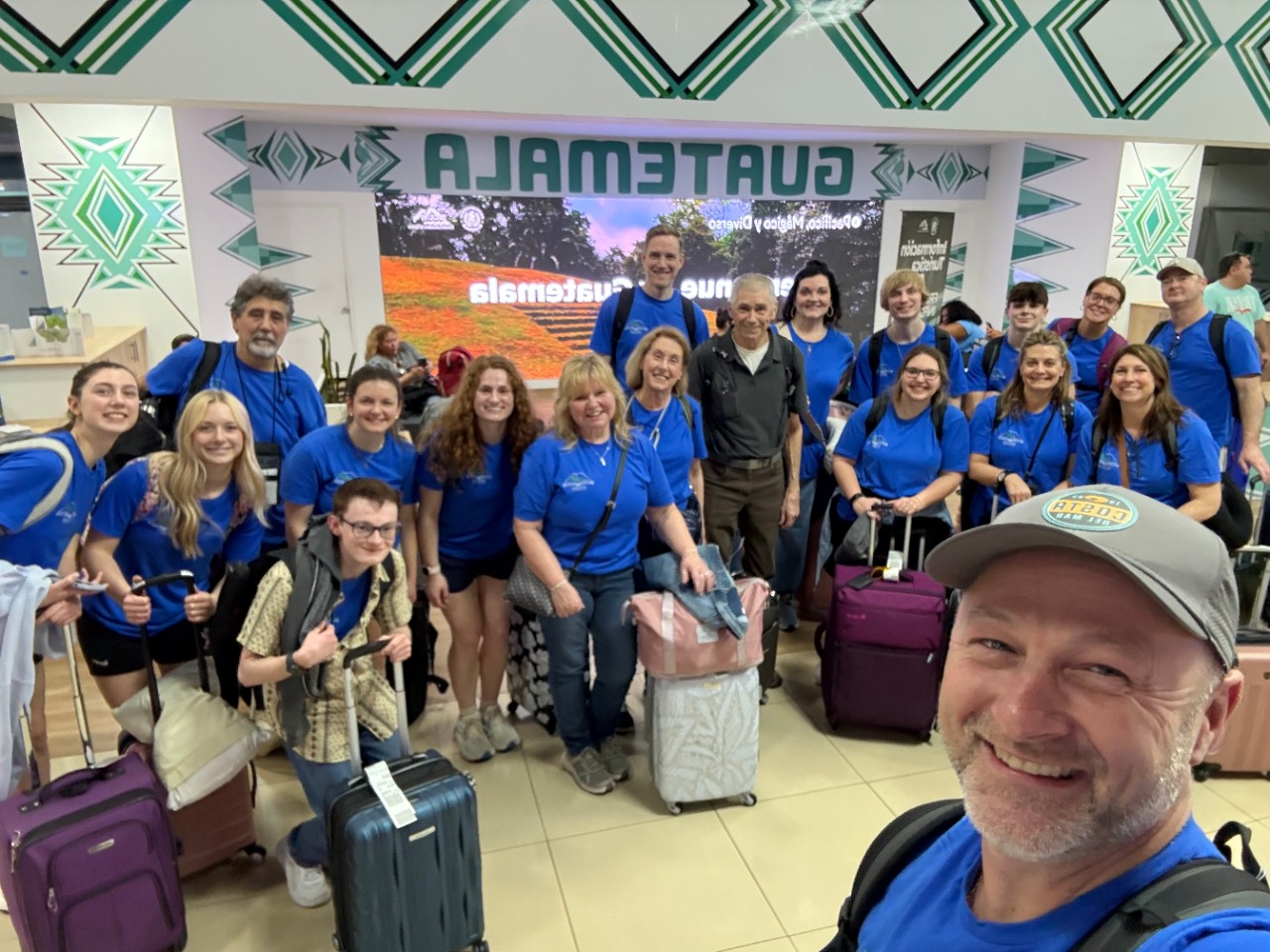 Jefferson alum James Gardner III, MD ’02 on a medical trip to Guatemala.