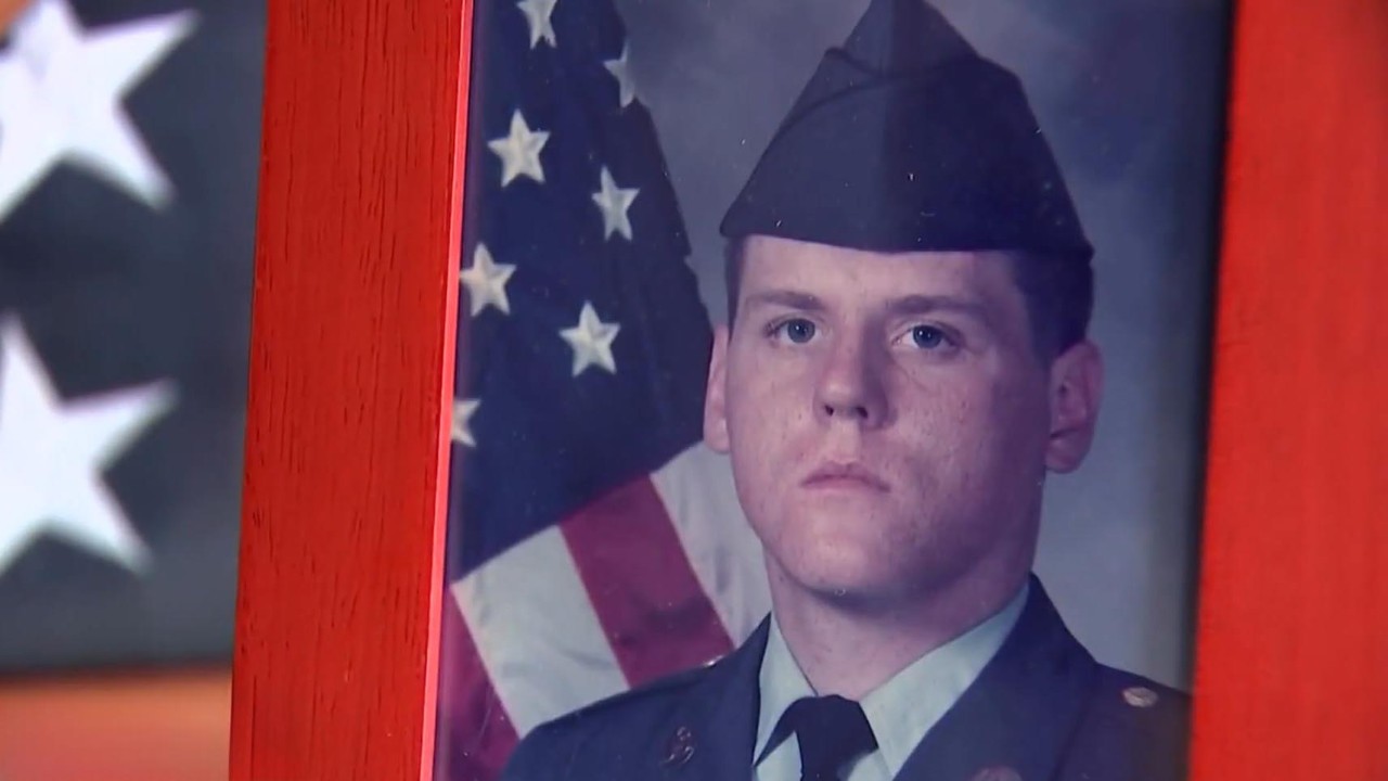 This image shows veteran Scott Edgell while he was in the United States Army.